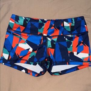Fleo Athletic Shorts with Geometric Pattern
